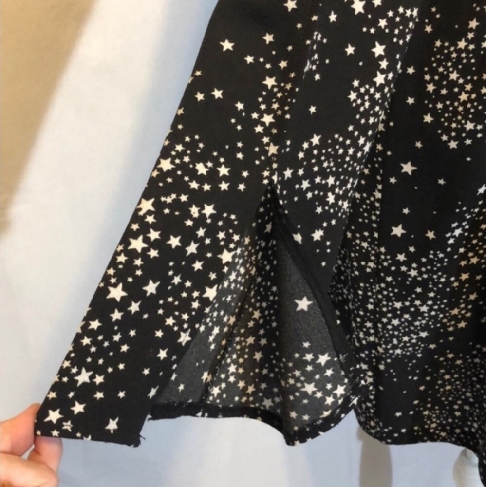 Libby Edelman Star Pattern Split Sleeve Dress - image 6